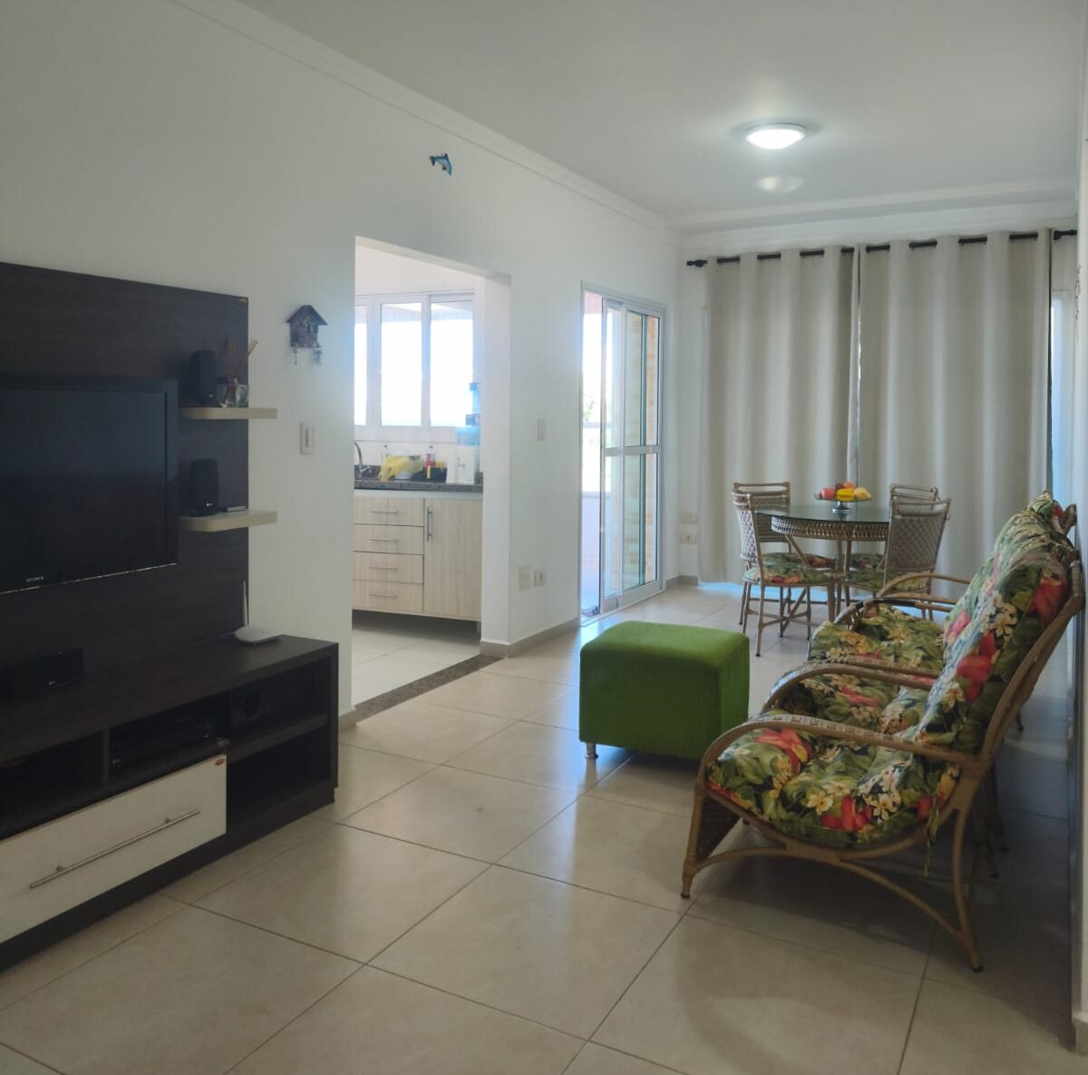Apartamento 3 Suítes com Varanda Gourmet para 6 · Itaguá - foto 3