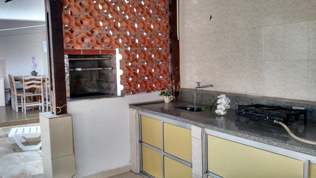 Casa com Quiosque para 12 · Centro - foto 2